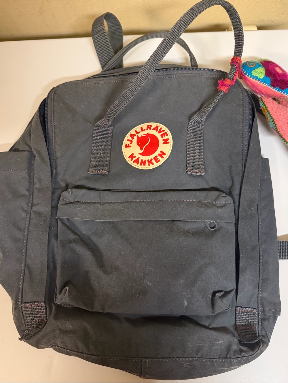 Fjallraven Kånken Backpack in Black with Red Logo